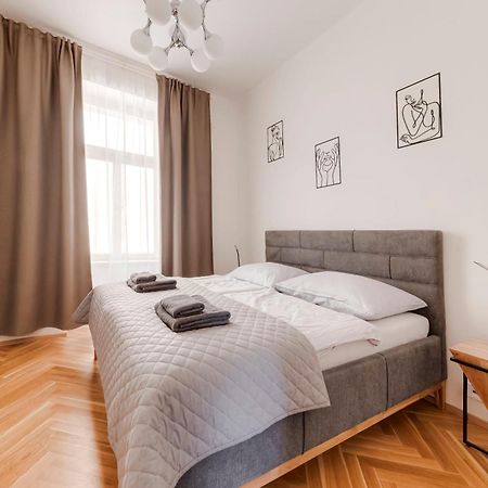New Town Oases Apartment براغ المظهر الخارجي الصورة